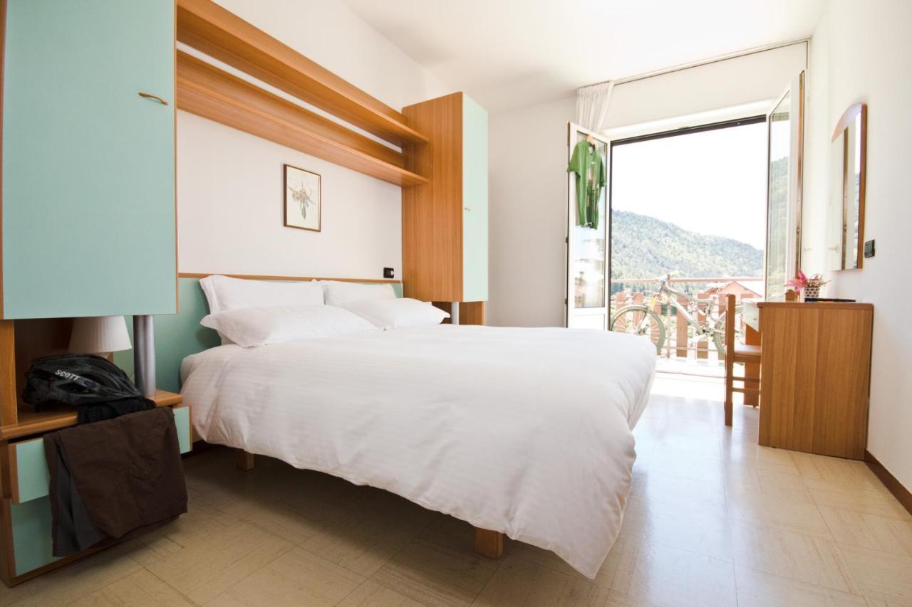 Hotel Martinelli Ronzo-Chienis Extérieur photo