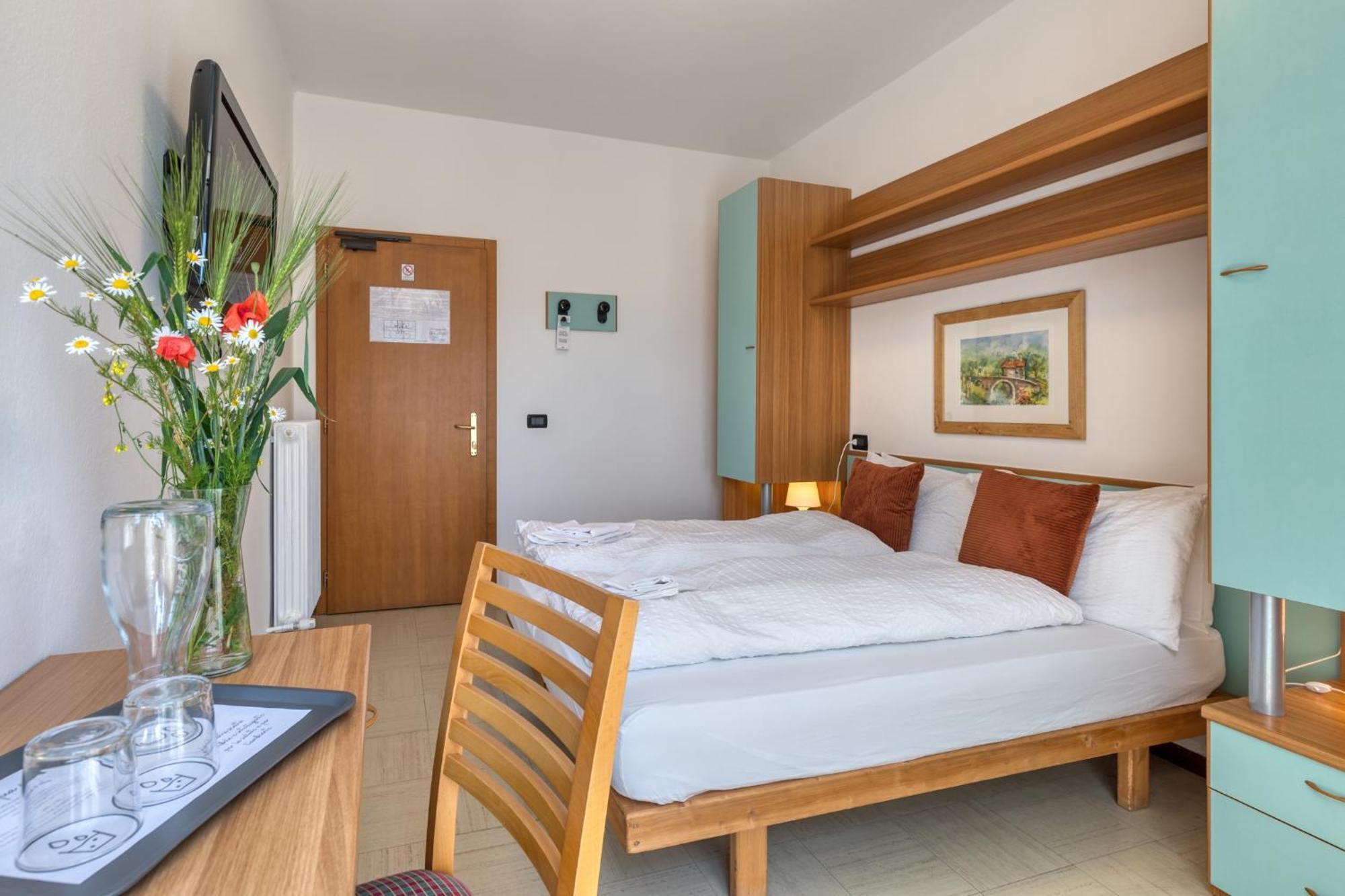 Hotel Martinelli Ronzo-Chienis Extérieur photo